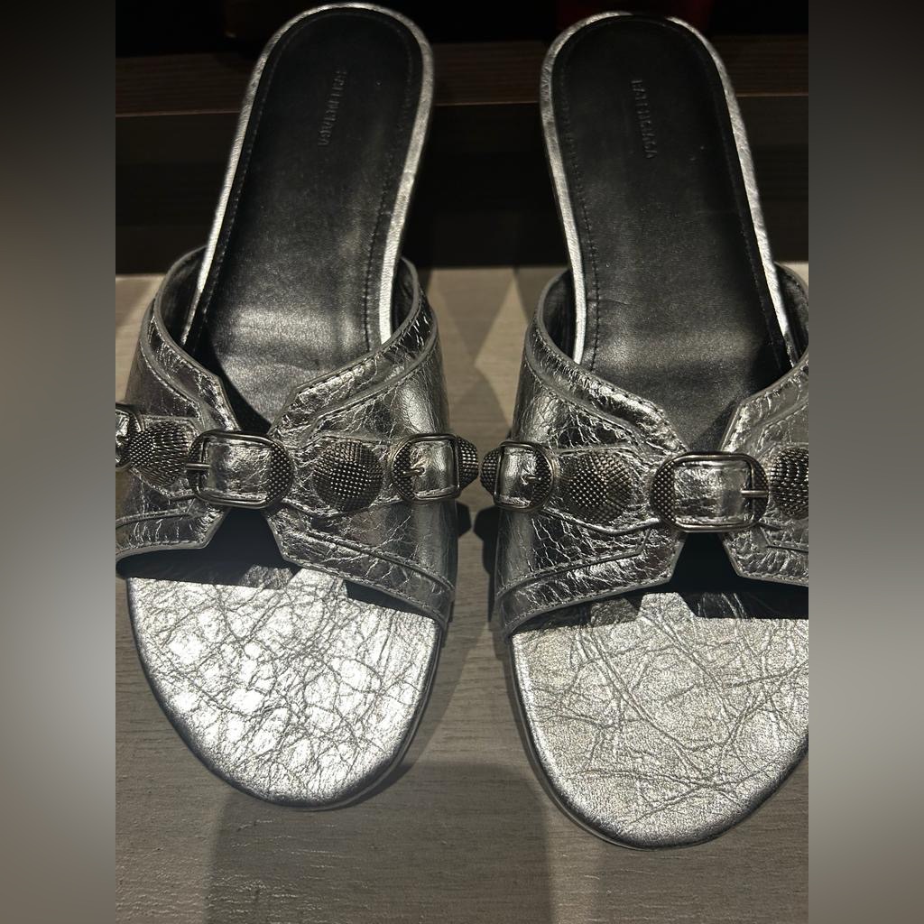 Balenciaga Cagole Metallic-Effect Sandals